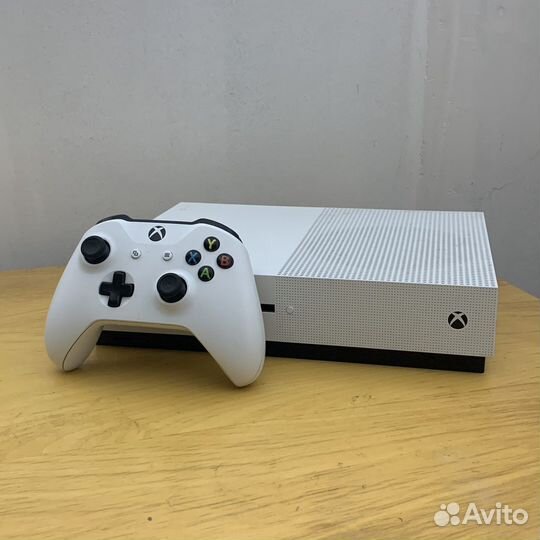 Игровая приставка Xbox One S 1TB