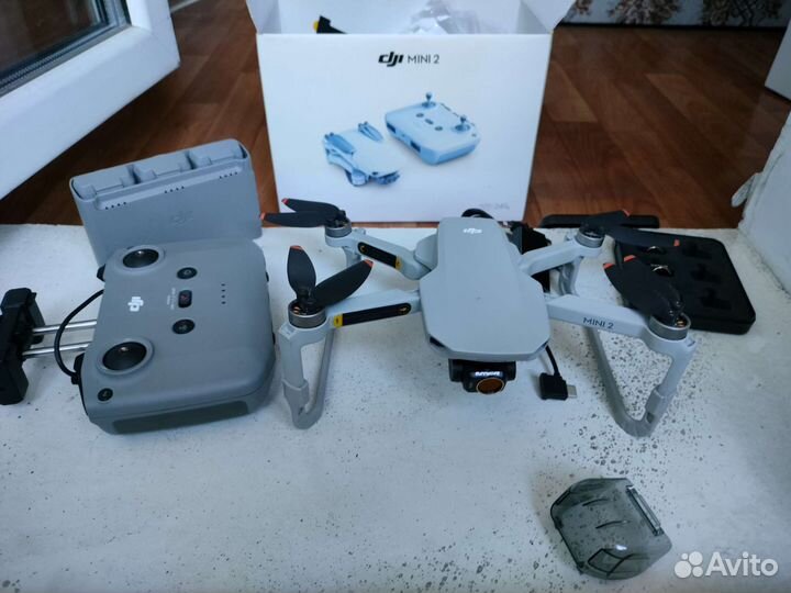 Квадрокоптер DJI mavic Mini 2 fly more combo