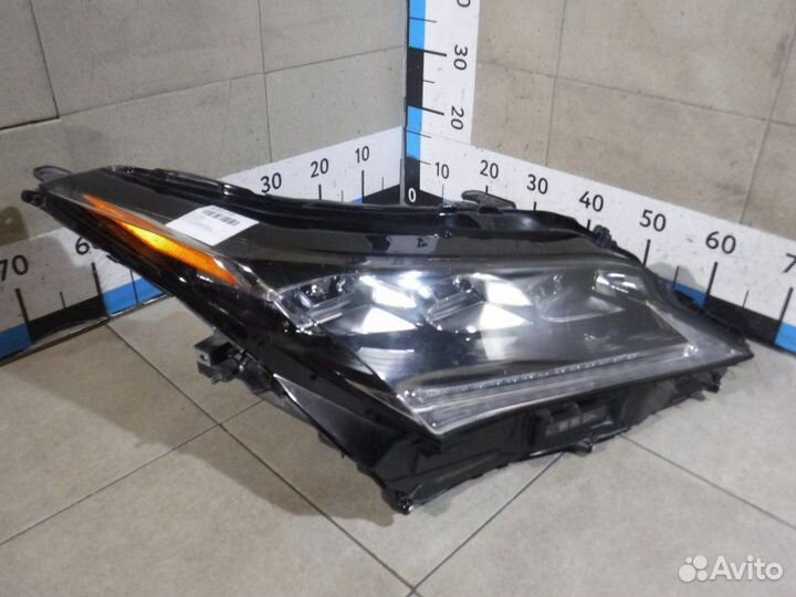 Фара правая Lexus Rx 4