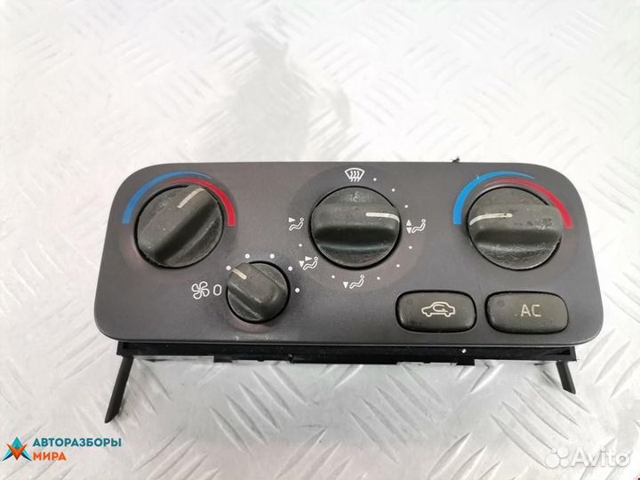 Блок управления печки / климат-контроля Volvo S70