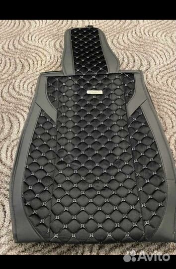 Автомобильные чехлы универсальные