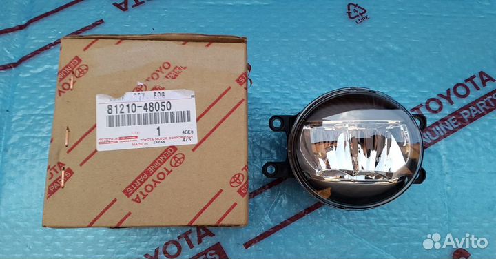 Противотуманка правая LED Lexus LX 570 2012-2015