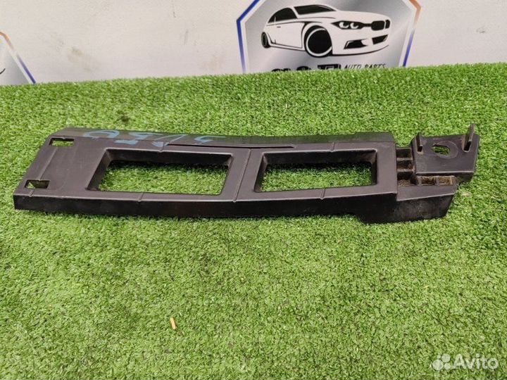 Крепление бампера правое Bmw X5 E70 LCI N57D30A