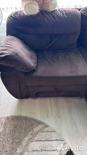 Продам угловой диван бу