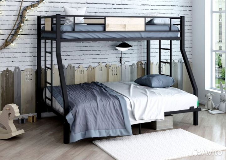 Кровать двухъярусная