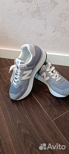 Кроссовки женские new balance