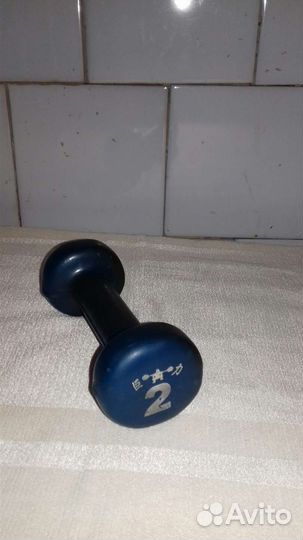 Гантель одна 2 кг