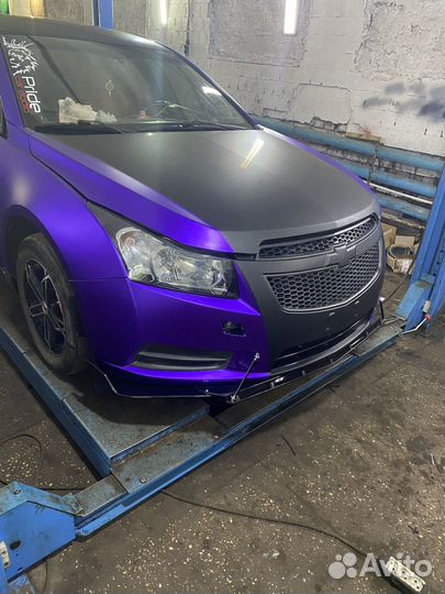 Оклейка авто винилом