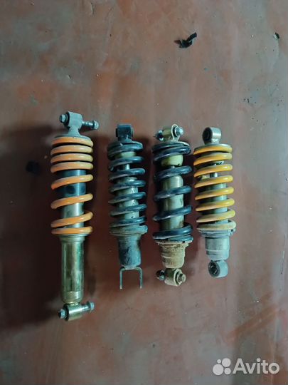 Амортизатор на мотоцикл