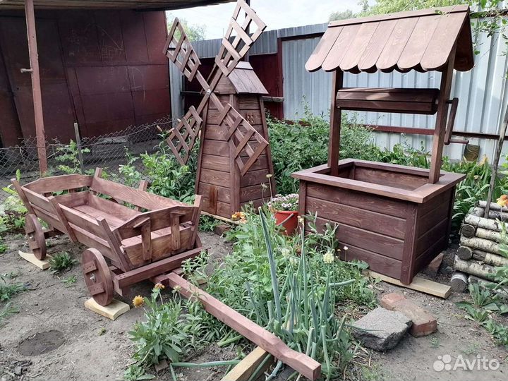 Декоративный колодец