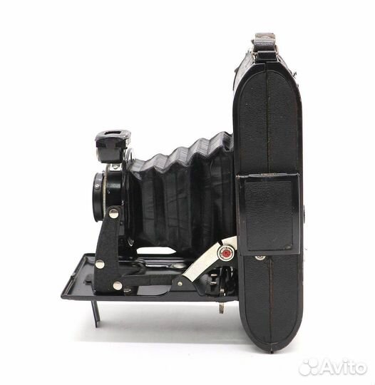 Voigtlander Bessa + Voigtar 6,3 (Germany, 1929)