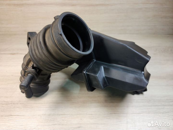 Патрубок Воздушного фильтра Nissan Almera N16