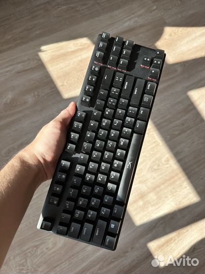 Игровая клавиатура hyperx