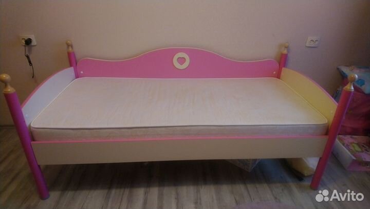 Мебель для детской комнаты для девочки