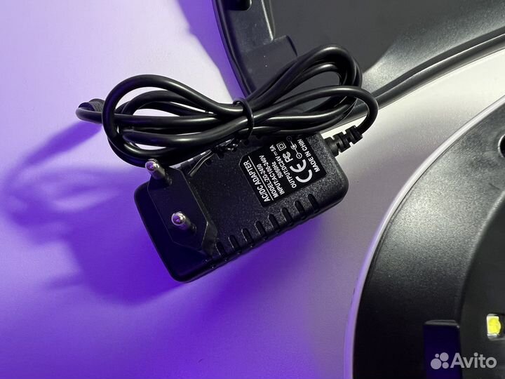 Лампа для маникюра и педикюра