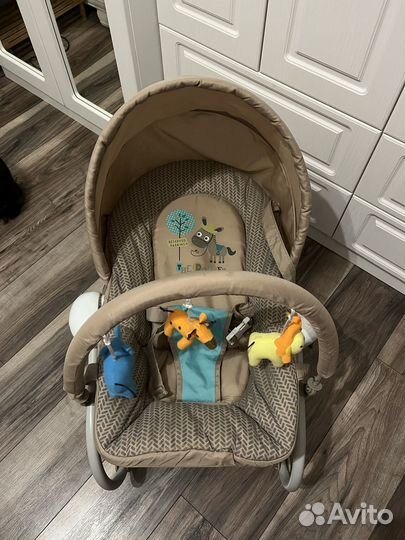 Шезлонг детский babyton