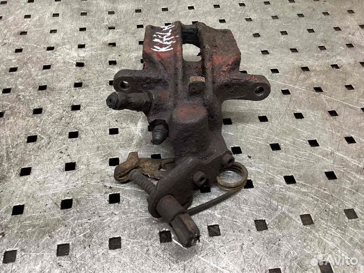 Суппорт задний правый Audi A8/S8