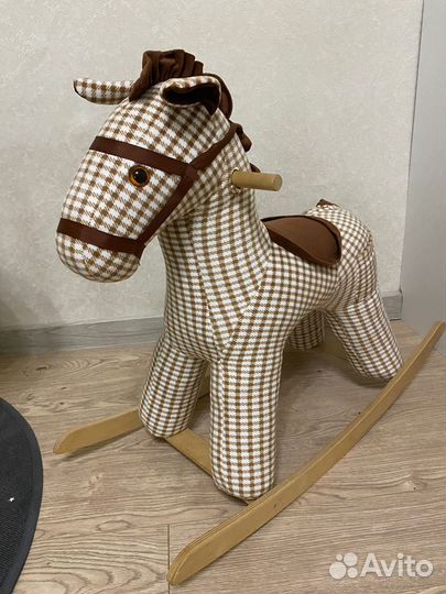 Качалка лошадь