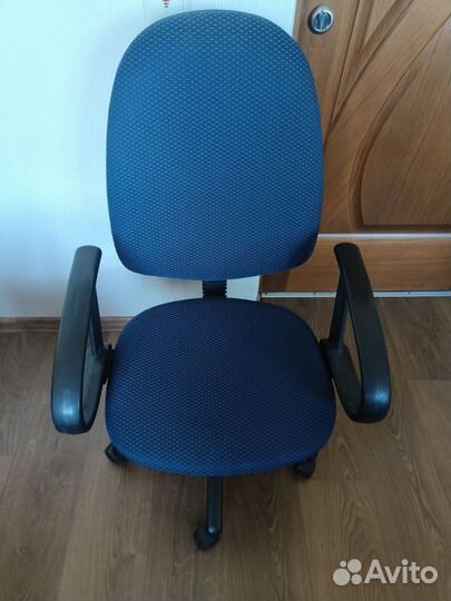 Офисное кресло бу