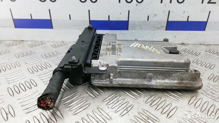 Блок управления двигателем Volkswagen Passat