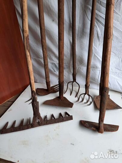 Старинный садовый инстумент, ухват