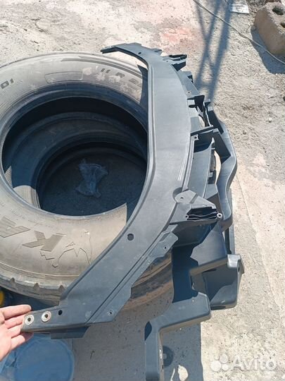 Телевизор VW passat B6 битый