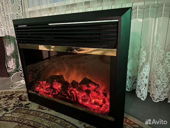 Электрокамин с эффектом пламени