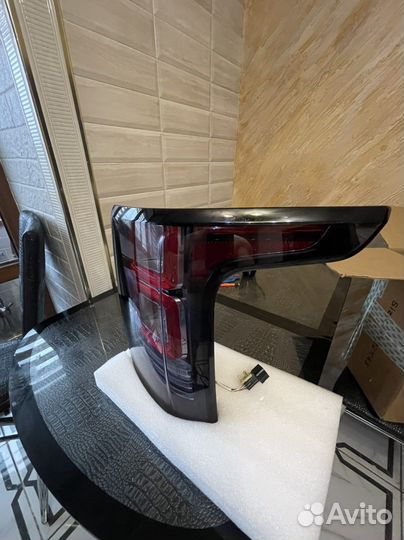 Задний правый стоп рэндж ровер вог L405 2013 года