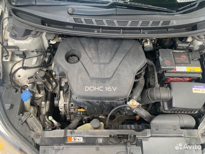В разборе Hyundai Elantra (MD) 2012г. 1,6л