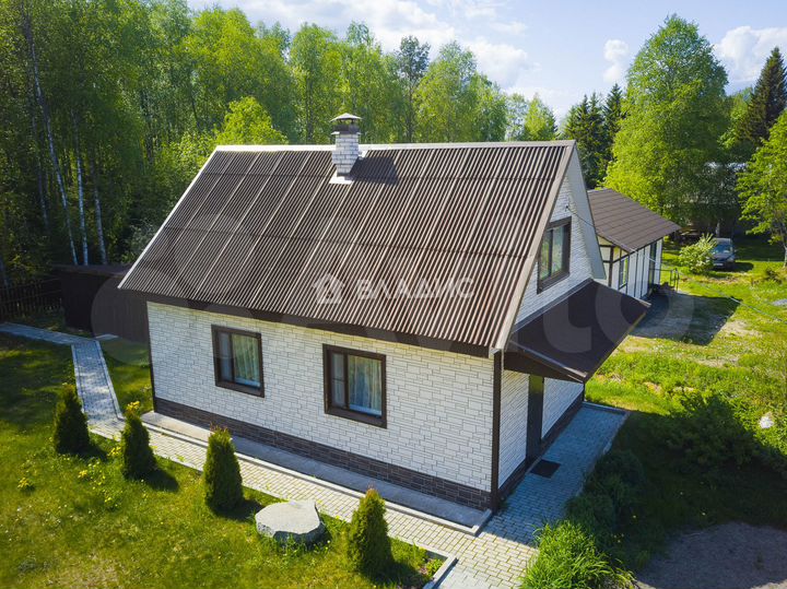 Дом 54 м² на участке 6 сот.