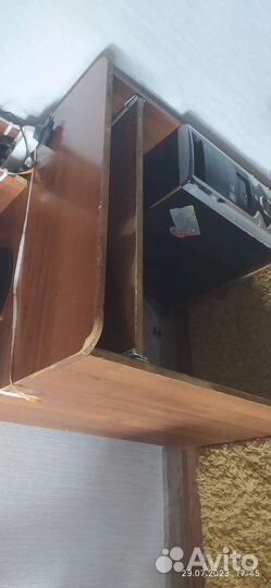 Компьютерный стол