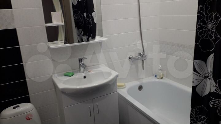 1-к. квартира, 43 м², 4/10 эт.