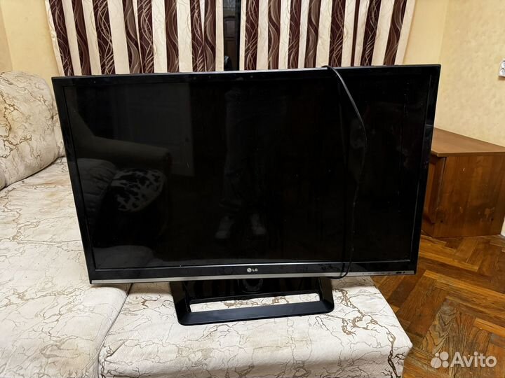 Телевизор lg 37ls560T