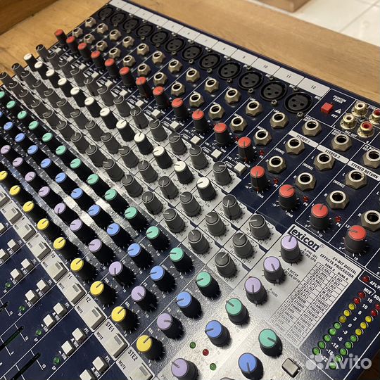 Микшер Soundcraft MFX12/2