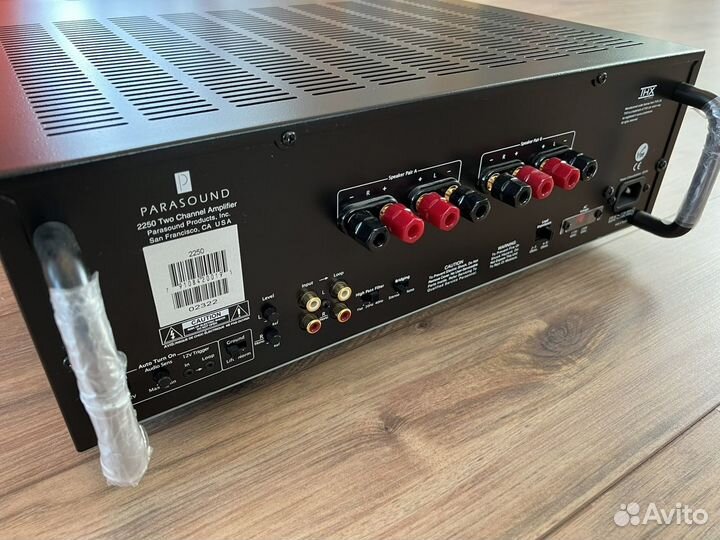 Усилитель мощности Parasound 2250 новый