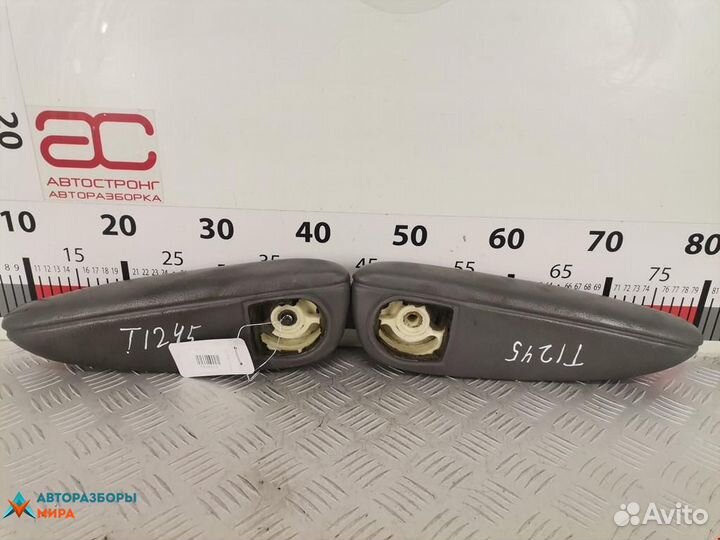 Подлокотник Chrysler Voyager 3 1999 0QD711C3