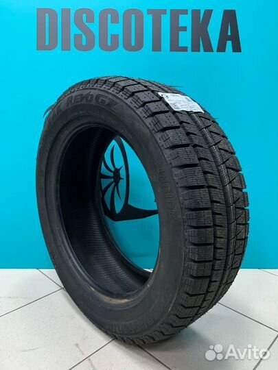 Bridgestone Blizzak Revo GZ 215/55 R17 94S