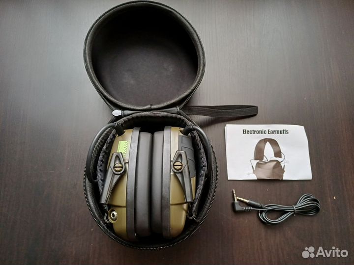 Активные наушники Howard Impact Sport с кейсом