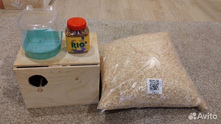 Домик-гнездо для волнистых попугайчиков