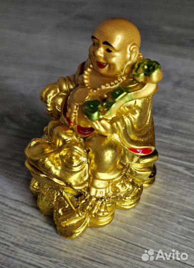 Статуэтка - бог богатства хотей
