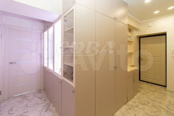 2-к. квартира, 60 м², 2/14 эт.
