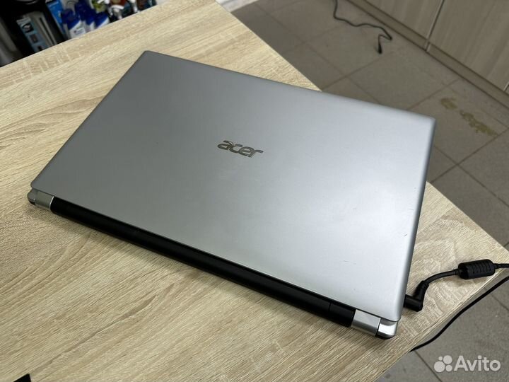 Ноутбук Acer Aspire V5-571 на Intel Core I5