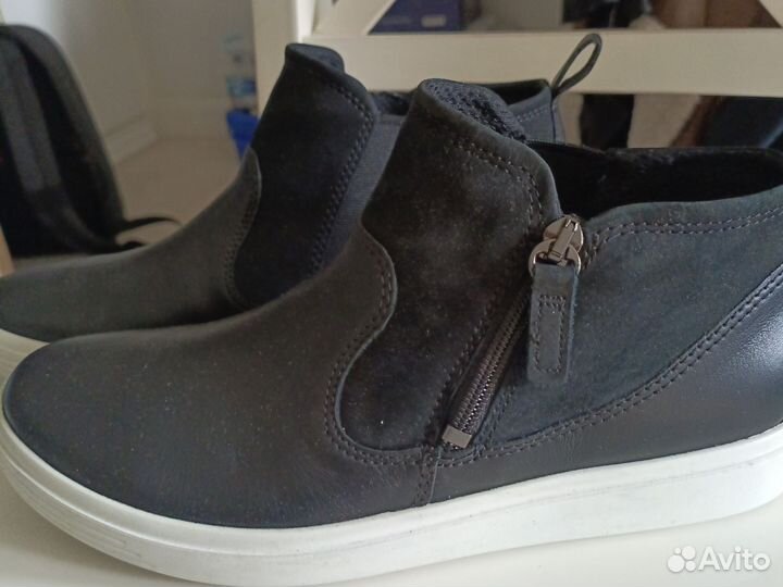 Ботинки Ecco р. 38