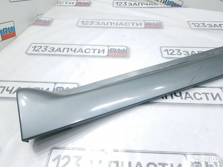 Порог кузова пластиковый передний правый Mazda