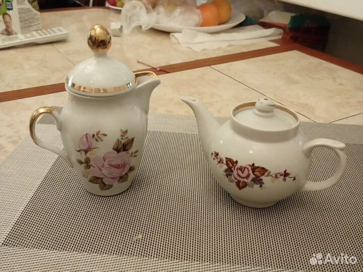 Заварочный чайник. Молочник