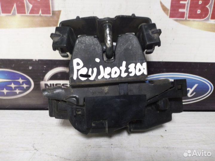 Замок двери багажника Peugeot 308 2009