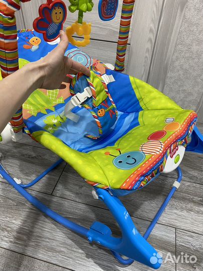 Шезлонг детский с вибрацией