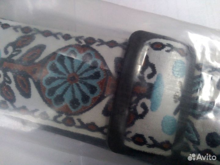 Ремень для гитары цвет белый, синий чёрный