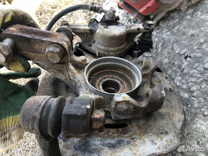 Ступица в сборе Vista/Camry SV30 SV40