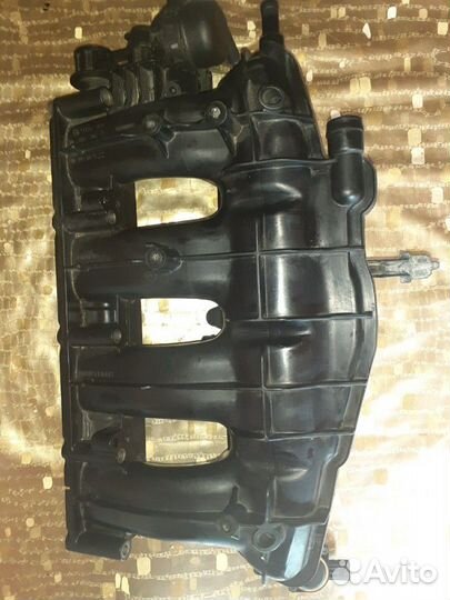 Впускной коллектор Passat B6
